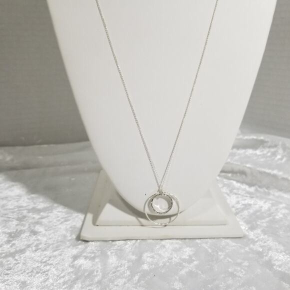 LC silver tone 30" necklace w/ 3" ext. 1" pendant 1.1724 - Picture 4 of 5